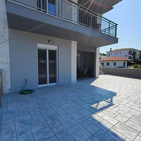 Irina's 6 Apartment Psakoudia