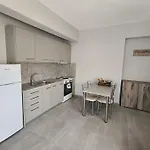 Irina's 6 Апартаменты *