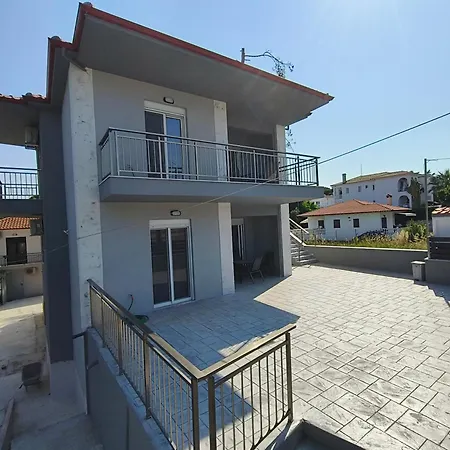 Irina's 6 * Psakoudia